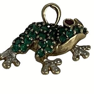 10k Yellow Gold Cool Unique Diamonds Pendant